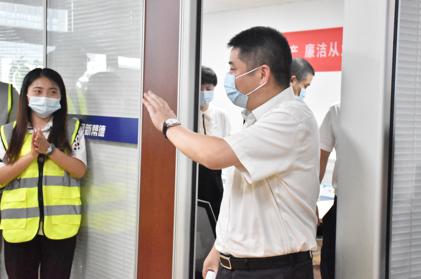 深入基层 | 市城管局领导夏日慰问到一线(图4)
